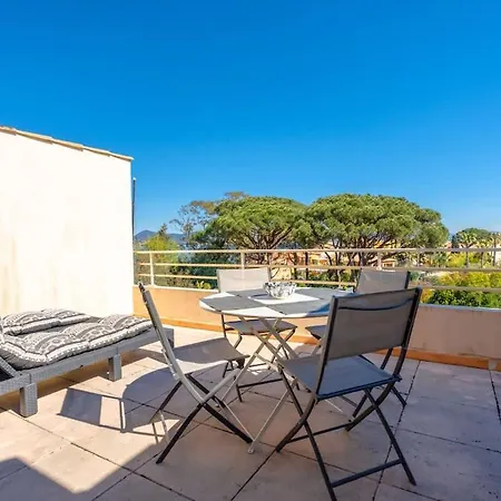 Le Holidays L Terrasse Et Vue L Shellter-rentals Saint Tropez